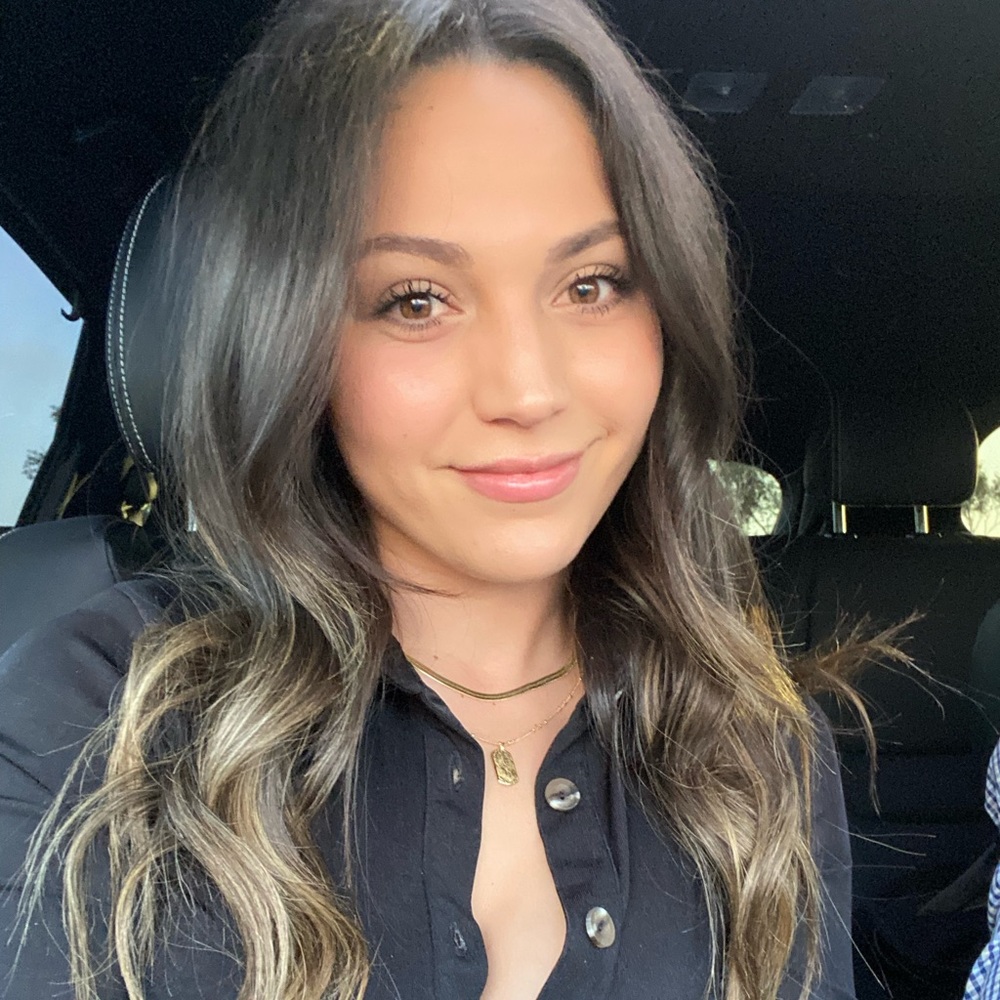 Meet your Posher, Nicole